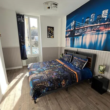 Les Roitelets New York - T2 Avec Mezzanine - Thème New York - Entièrement Neuf - Classé 3 étoiles - Proche Centre-ville&thermes - Confort - Ménage Et Linge De Maison Inclus * La Bourboule