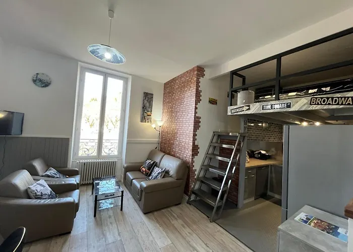 Les Roitelets New York - T2 Avec Mezzanine - Thème New York - Entièrement Neuf - Classé 3 étoiles - Proche Centre-ville&thermes - Confort - Ménage Et Linge De Maison Inclus Apartamento *