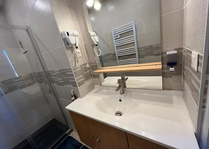 Les Roitelets New York - T2 Avec Mezzanine - Thème New York - Entièrement Neuf - Classé 3 étoiles - Proche Centre-ville&thermes - Confort - Ménage Et Linge De Maison Inclus Apartamento