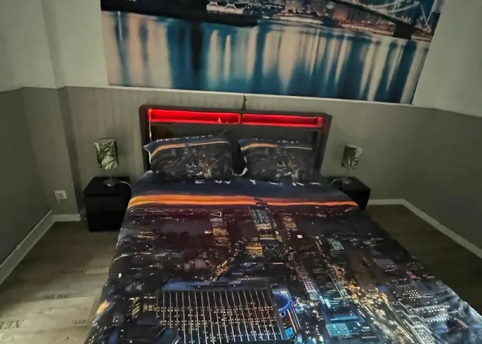 Apartamento Les Roitelets New York - T2 Avec Mezzanine - Thème New York - Entièrement Neuf - Classé 3 étoiles - Proche Centre-ville&thermes - Confort - Ménage Et Linge De Maison Inclus *